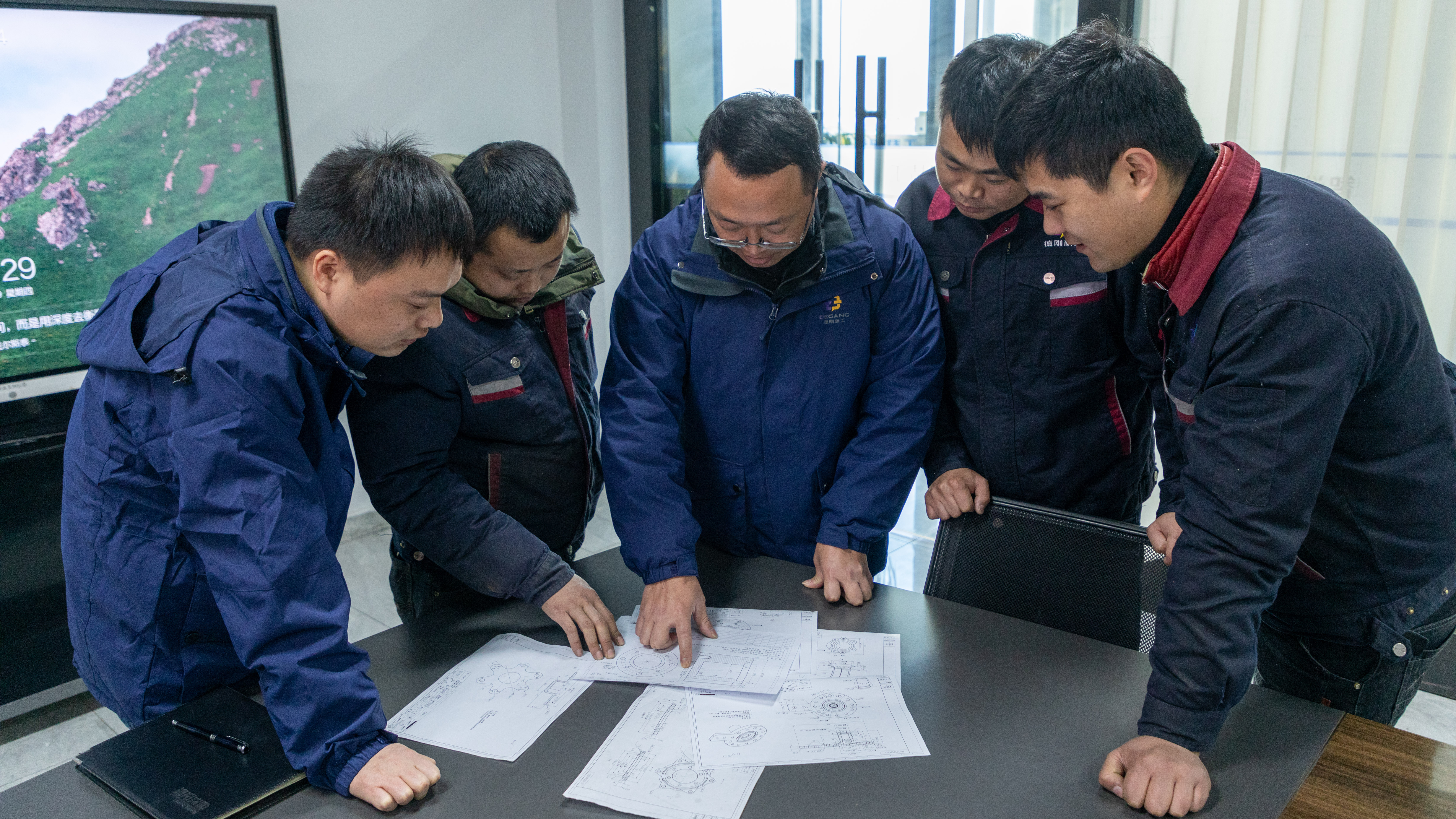 德刚精工如何打造高压电力金具市场领导者？(回收站2025-10-16 10:07)